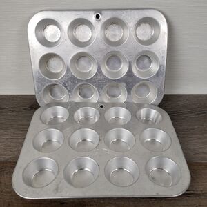 Comet 12 Cup Aluminum Mini Muffin Tin Pan Cupcake Tassies Tarts VTG Bake